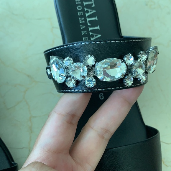👠3for$30 Beautiful Italian shoemaker sandals with Crystals  made in Italy 🇮🇹 - Picture 8 of 9